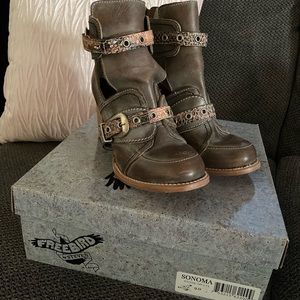 Freebird by Steven Sonoma